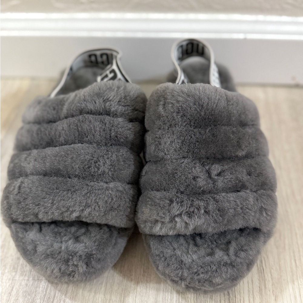 UGG Fluffy Gray Sling Back Slide Slippers Sheepskin size 6 women’s